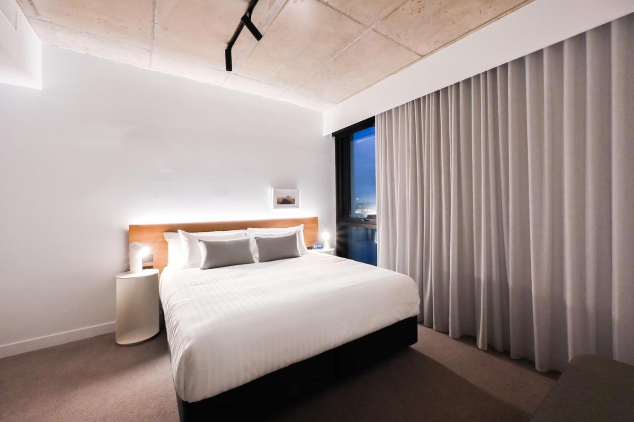 Nesuto Docklands Hotel Melbourne Bagian luar foto