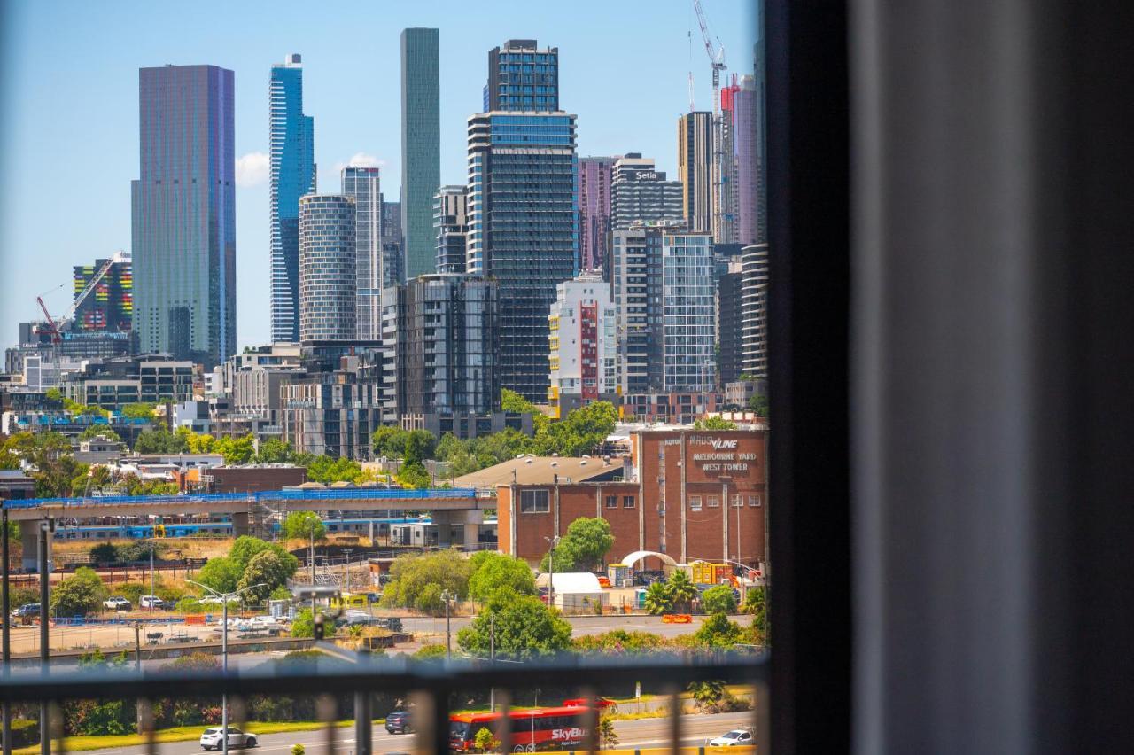 Nesuto Docklands Hotel Melbourne Bagian luar foto